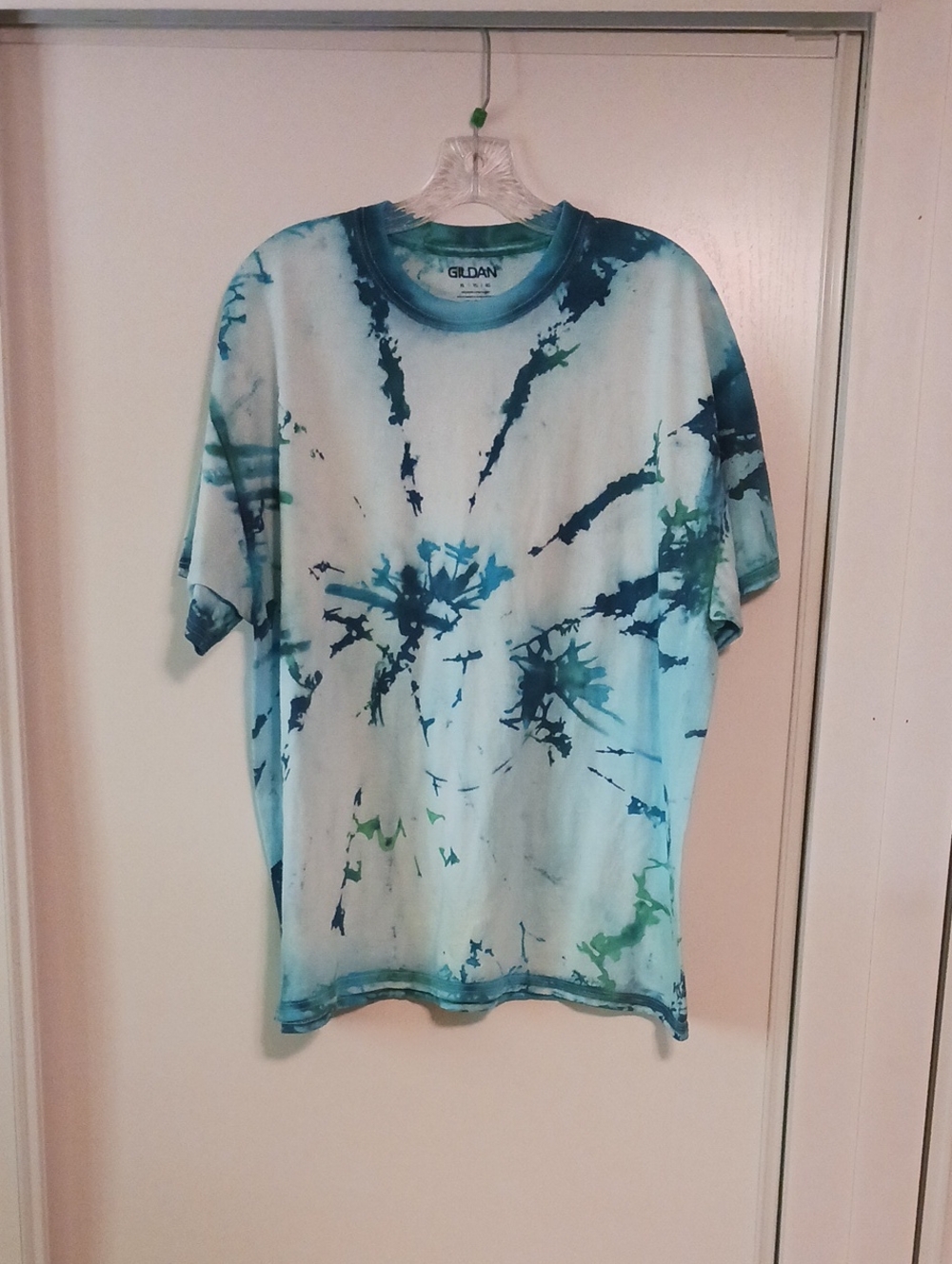 Gildan Men’s Tie-Dye Short Sleeve T-Shirt - Blue & Green
